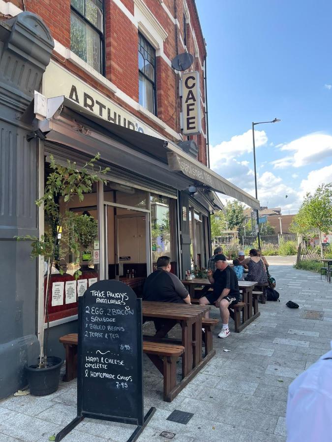 Chamberlayne Inn London Luaran gambar